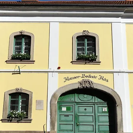 Hauser-bodnar Haz Eger