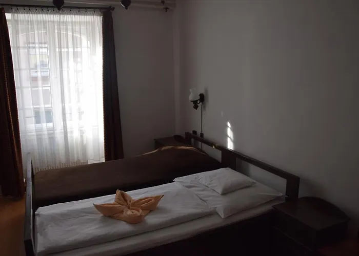 Hauser-bodnár Ház * Eger