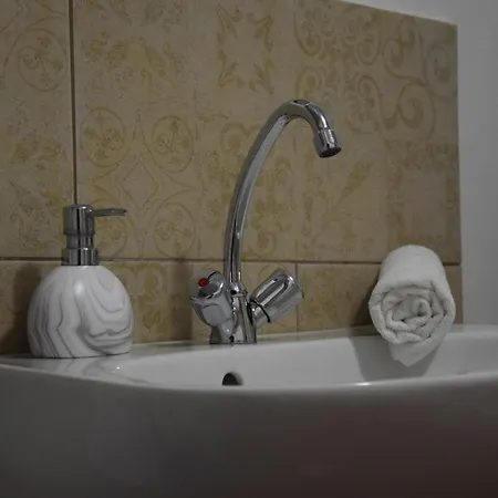 Hauser-bodnar Haz بيت ضيافة *